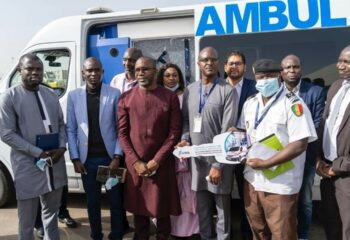 05- l’AIBD dote le contrôle sanitaire aux frontière d’une ambulance 02-03-2022